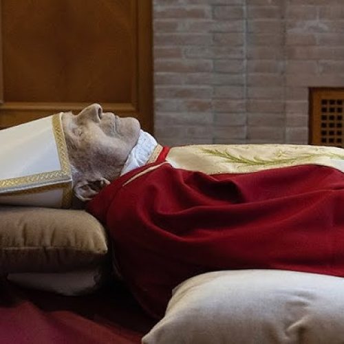 Ποιοι ηγέτες θα παραστούν στην κηδεία του πάπα Φραγκίσκου