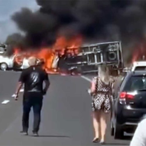 «ΤΡΟΧΑΙΟ-ΕΦΙΑΛΤΗΣ» – Ζωντανοί παραδόθηκαν στις φλόγες οι τρεις επιβαίνοντες