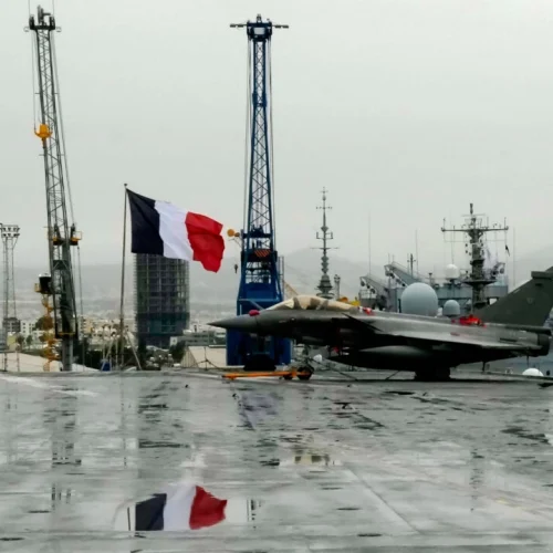 Γαλλική προσφορά πυρηνικής ομπρέλας στην Ευρώπη – Τι σημαίνει;