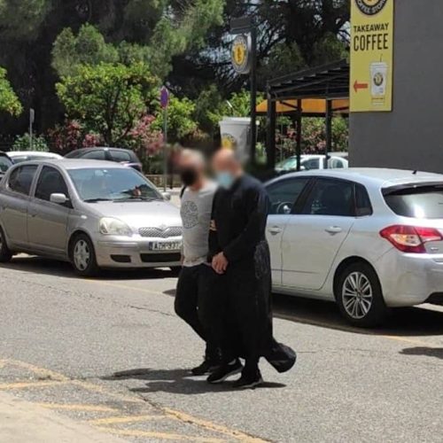 Αγρίνιο: Στο εδώλιο ξανά ιερέας για βιασμούς και πορνογραφία