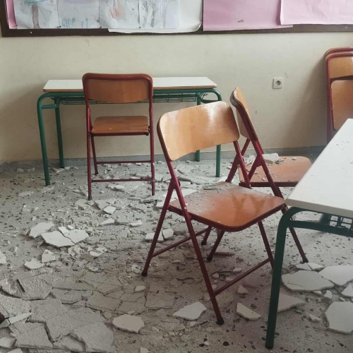 Σοκ στο Πόρτο Ράφτη: Έπεσε το ταβάνι πάνω σε μαθητές, στο νοσοκομείο δύο παιδιά