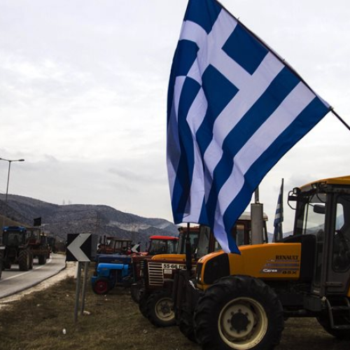 Οι αγρότες πάνε σε διάλογο με τον πρωθυπουργό κρατώντας ανοιχτό το ενδεχόμενο κλιμάκωσης