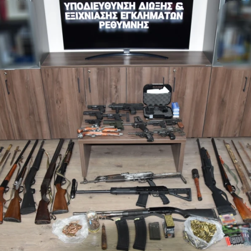 «Δεν πίστευαν στα μάτια τους στο Ρέθυμνο: Βρέθηκε Ιερομόναχος με… οπλοστάσιο στο σπίτι του!»