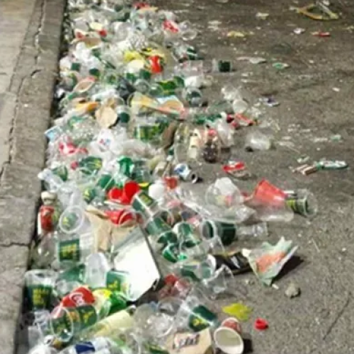 Πρωτοχρονιά με… 700 τόνους σκουπίδια στη Θεσσαλονίκη – Πώς καθαρίστηκε μετά την Πρωτοχρονιά