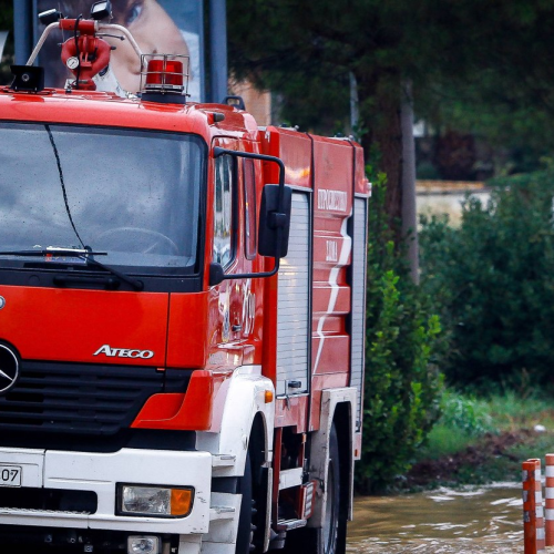 Αίσιο τέλος σε περιπέτεια δύο ατόμων που κόλλησαν σε δάσος της Ημαθίας – Απεγκλωβίστηκαν απο την Πυροσβεστική