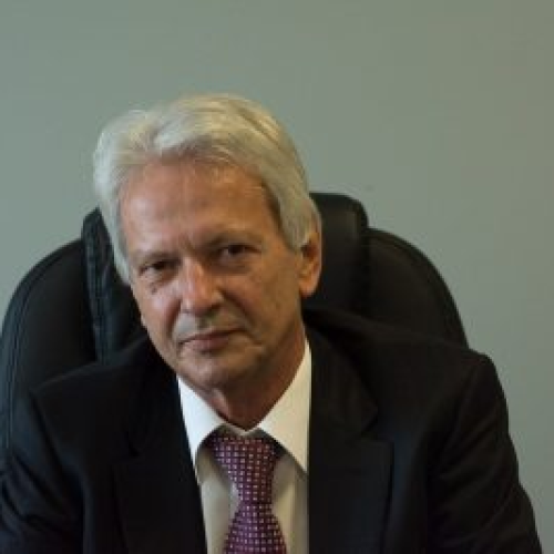 Εισάγουμε τα πάντα, παράγουμε λίγα: Το χρονικό ενός νέου αδιεξόδου – Βασίλης Βιλιάρδος