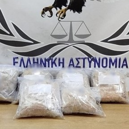 Μεγάλη ποσότητα ναρκωτικών εντοπίστηκε σε ΙΧ στη Θεσσαλονίκη – Σύλληψη αλλοδαπού