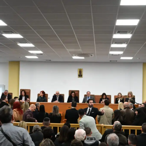 Αυστηρά μέτρα και νέα χωροταξία: Πώς θα διεξαχθεί η επόμενη συνεδρίαση για την τραγωδία των Τεμπών