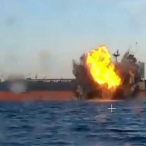 Επιβεβαιώθηκε ότι τα ουκρανικά Sea Baby Drone, έπληξαν τα ρωσικά δεξαμενόπλοια (Βίντεο