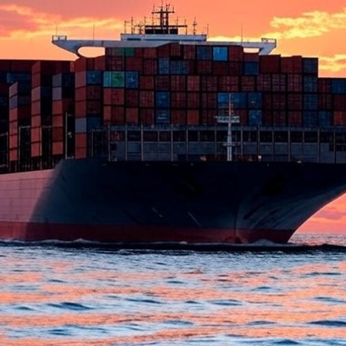 Οι εφοπλιστές «ΚΑΤΑΚΛΥΖΟΝΤΑΙ» καθώς η εμπορική αποκλιμάκωση ΗΠΑ-Κίνας αναζωογονεί τη ζήτηση