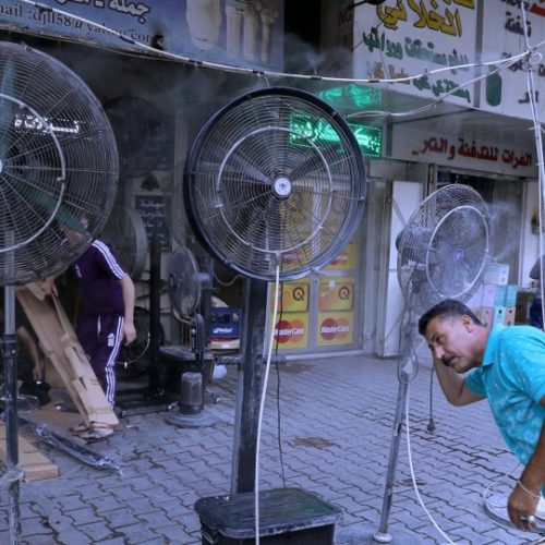Το Ιράκ «ψήνεται» στους 49 βαθμούς Κελσίου – Δυο θάνατοι από αφυδάτωση!