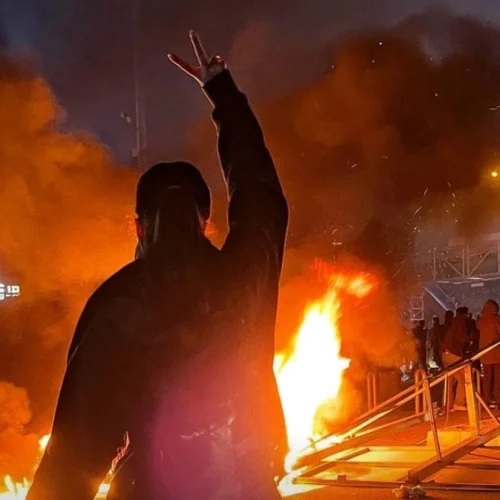 Ξένοι συλληφθέντες στο Ιράν: Οι ταραχές που συγκλόνισαν τη χώρα και η μυστική εμπλοκή ξένων δυνάμεων