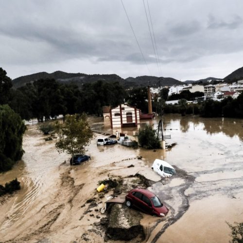 Πλημμύρισε η Λανθαρότε μέσα σε δύο ώρες – Ορμητικά νερά και λύματα στους δρόμους (βίντεο)