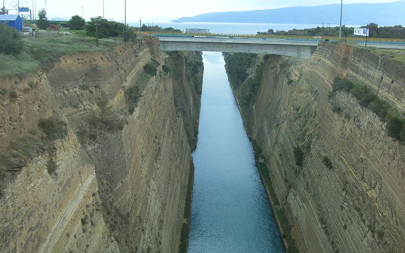 Κόρινθος: Γυναίκα βρέθηκε νεκρή στη θαλάσσια περιοχή του Ισθμού