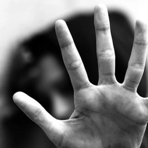 ΣΟΚ – Τη νάρκωνε και τη βίαζε ο ίδιος ο «σύζυγός» της!