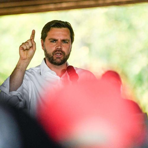 Τζέι Ντι Βανς: «Ή συμφωνείτε ή φεύγουμε» – Τελεσίγραφο ΗΠΑ σε Μόσχα και Κίεβο