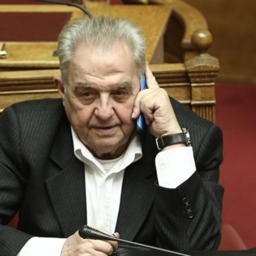 Ο ΑΛΕΚΟΣ ΦΛΑΜΠΟΥΡΑΡΗΣ ΕΦΥΓΕ ΑΠΟ ΤΗ ΖΩΗ