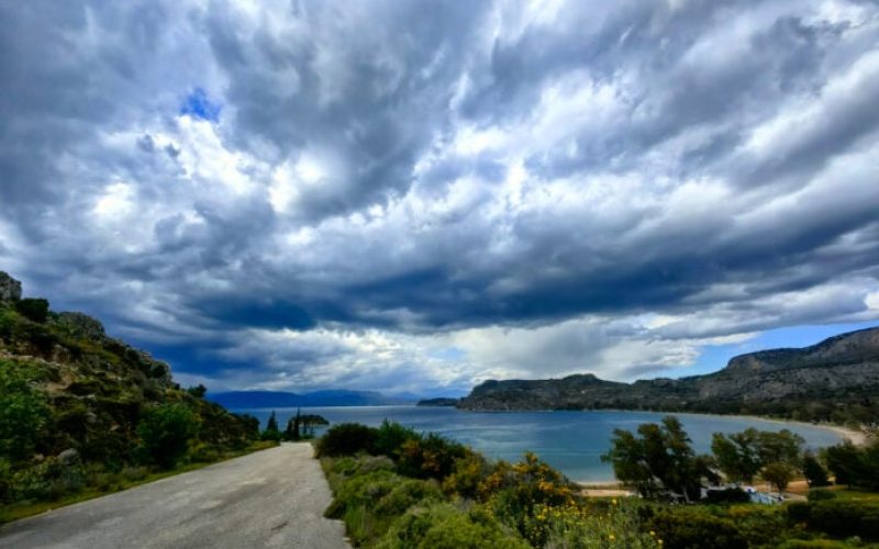 Η Αττική χωρίς βροχή με αυξημένες νεφώσεις, θερμοκρασία έως 32 βαθμούς
