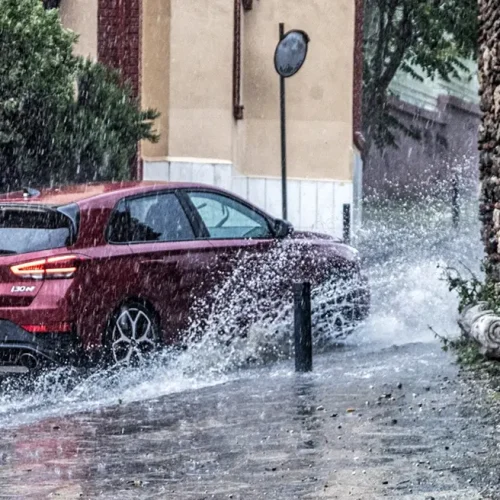 Η πυροσβεστική δέχτηκε 127 κλήσεις στην Αττική λόγω της κακοκαιρίας!