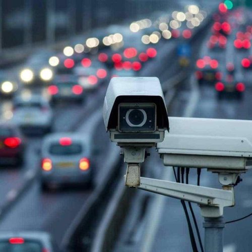 Δεν βεβαιώνουν ακόμη κλήσεις οι «έξυπνες» AI κάμερες στους δρόμους της Αττικής