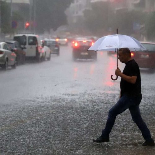 Βόρεια Ελλάδα: Ξαφνική αλλαγή του καιρού – Καταιγίδες και χαλάζι σε Κοζάνη και Σέρρες