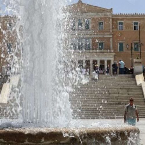 Καιρός: «Ζεστό» το σκηνικό μέχρι την Κυριακή – Στους 34°C ο υδράργυρος