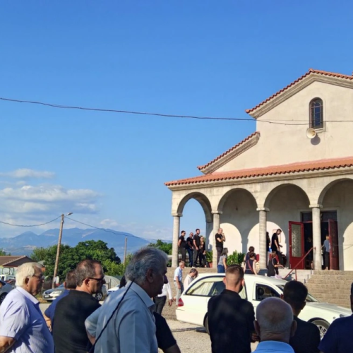 Με δάκρυα η κηδεία της μικρής Αλεξάνδρας