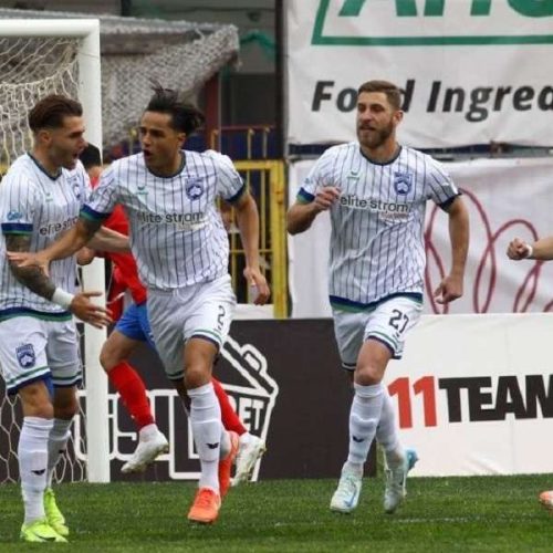 Super League 2: Φιέστα «ανόδου» για Κηφισια – Σε «θαύμα» ελπίζει η Καλαμάτα