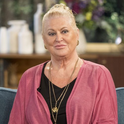 Kim Woodburn: «Έφυγε» σε ηλικία 83 ετών η παρουσιάστρια του «How Clean Is Your House?»