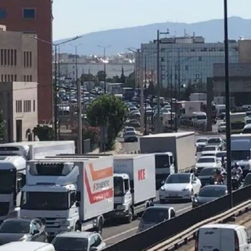 Κίνηση: «Κόλαση» σε Κηφισό, Αθηνών και Αττική Οδό – Που έχει μποτιλιάρισμα