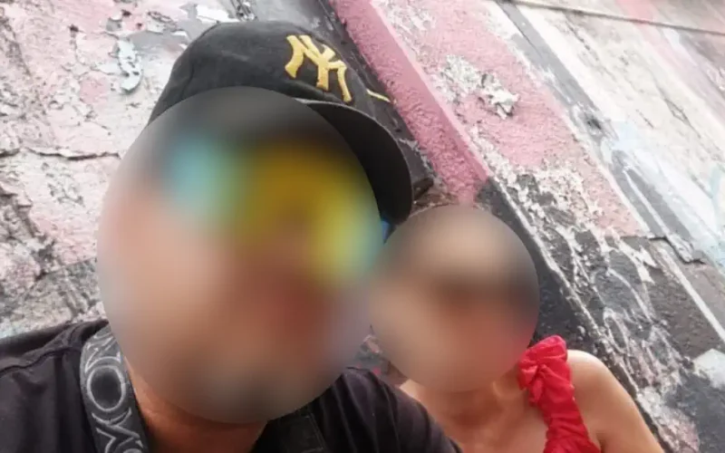 Νεκρό βρέφος στη Κυψέλη: βαρύτατες κατηγορίες στους γονείς για τη σορό στη βαλίτσα