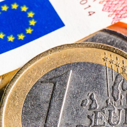 Σχέδιο «αφαίμαξης» από τις Βρυξέλλες με «κόφτη» σε φοροαπαλλαγές