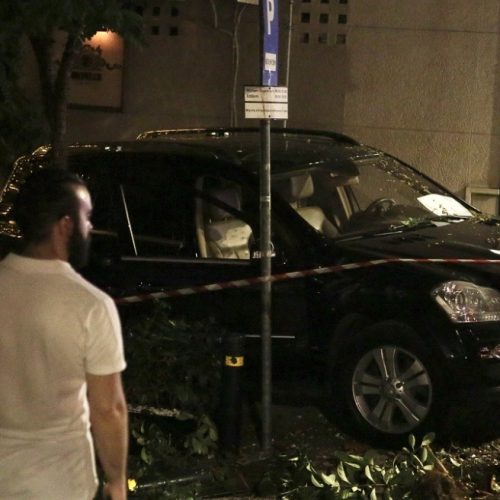 Πώς έγινε το ατύχημα στο Κολωνάκι; – Έξι άτομα σε «νοσηλεία»