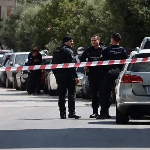 «Σαν θηρίο με χτυπούσε» – Συγκλονίζει ο διοικητής του ΑΤ Κορωπίου για τη βίαιη επίθεση