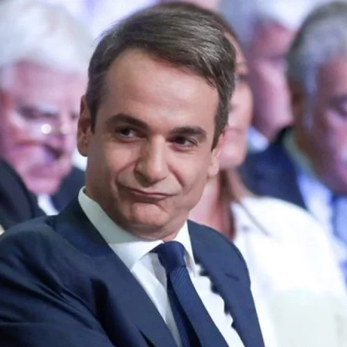 ΑΔΙΑΝΟΗΤΟ! Γελάει όλη την ώρα ο πρωθυπουργός (Βίντεο)