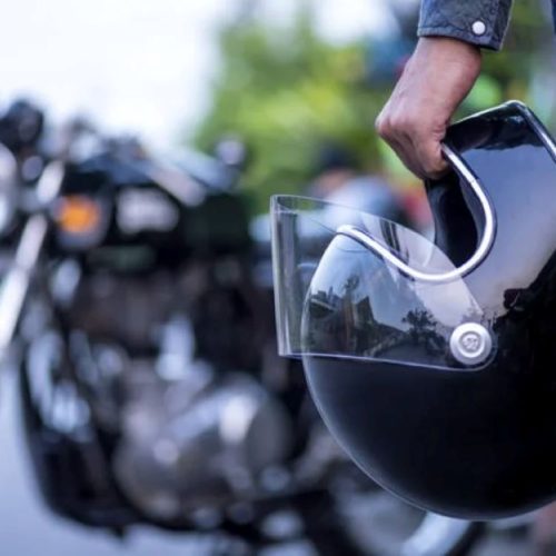 Χιλιάδες παραβάσεις «μη χρήσης κράνους» μέσα σε μία εβδομάδα