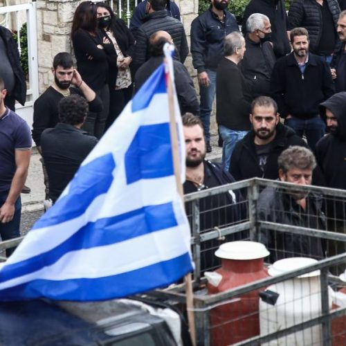 Μαγνησία – Στα κάγκελα οι κτηνοτρόφοι: «Αν χρειαστεί θα διαμαρτυρηθούμε στις παρελάσεις»