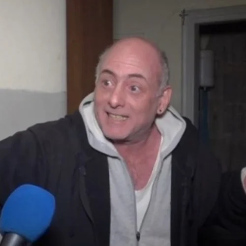 Γιώργος Λαμπάτος: Πέρασα την κόλαση, έγινε ένα θαύμα, δηλώνει ο ηθοποιός για το σπίτι που του παραχωρήθηκε
