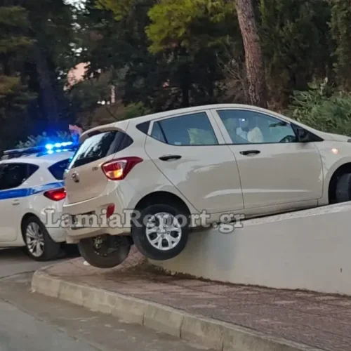 Απίστευτο στη Λαμία: Οδηγοί είδαν ξαφνικά αυτοκίνητό να πετάει στον αέρα!