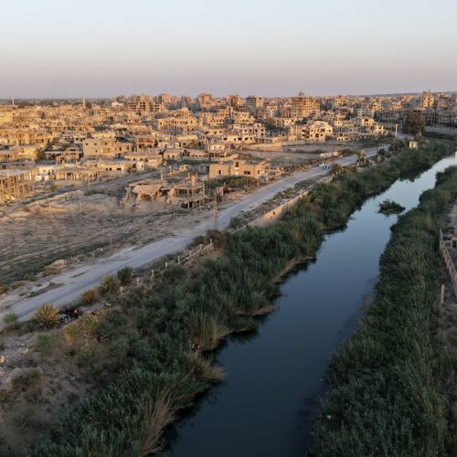 The city of Deir Ezzor, which straddles the Euphrates River, in eastern Syria June 14, 2025.  REUTERS/Khalil Ashawi To match Special Report SYRIA-SECURITY/EUPHRATES-FRONT