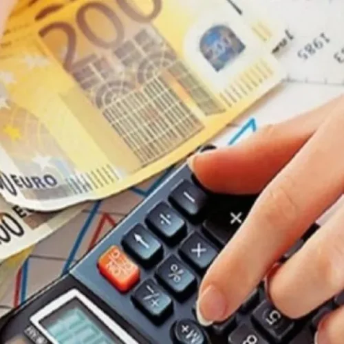 Ποιοι θα πάρουν λεφτά από τον e-ΕΦΚΑ και τη ΔΥΠΑ μέχρι τις 8 Μαΐου