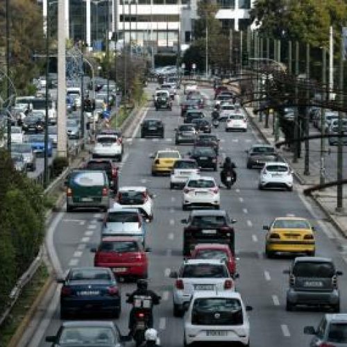«Πτώση μπετόν» στη Κηφισίας