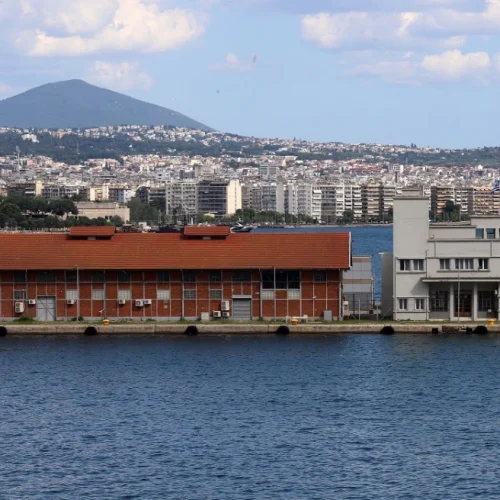 Τραυματισμός εργάτη στο λιμάνι Θεσσαλονίκης