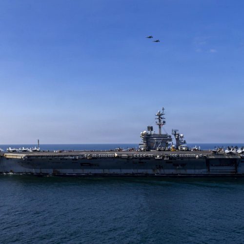 Επίθεση στο αεροπλανοφόρο USS Abraham Lincoln, από ιρανικό πλοίο
