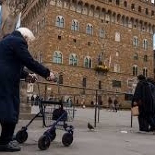 Χώρα γερόντων: Μέχρι το 2060 το 34% θα είναι άνω των 65