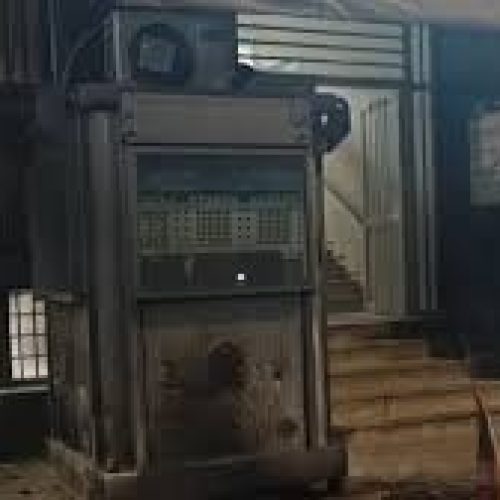 Επίθεση με μολότωφ στο Αστυνομικό Τμήμα Κυψέλης