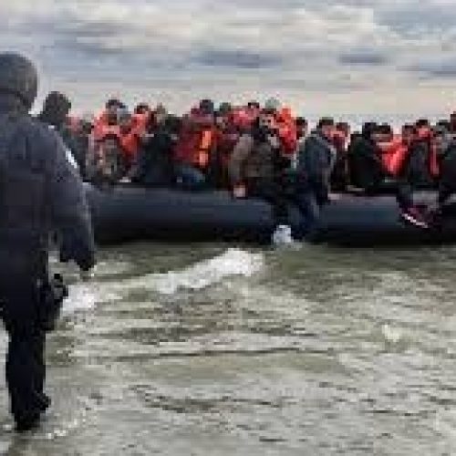 Θαύμα ενηλικίωσης στα σύνορα: Από 17 έγιναν 27 σε μια ακτινογραφία- Πάνω από το 60%  των παρανόμων μεταναστών αποδείχθηκαν ενήλικες