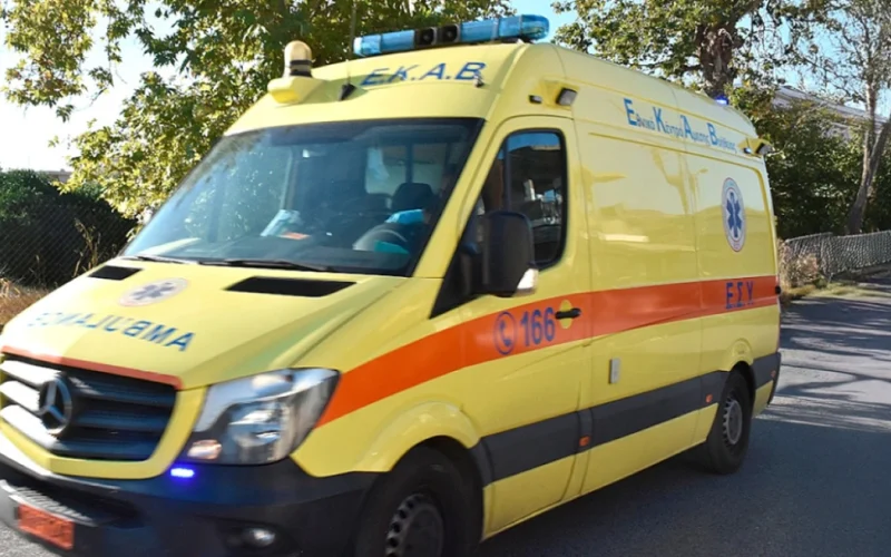 Χαλκίδα: 78χρονος έπεσε από τον τρίτο όροφο πολυκατοικίας – Σοβαρά τραυματισμένος στο νοσοκομείο