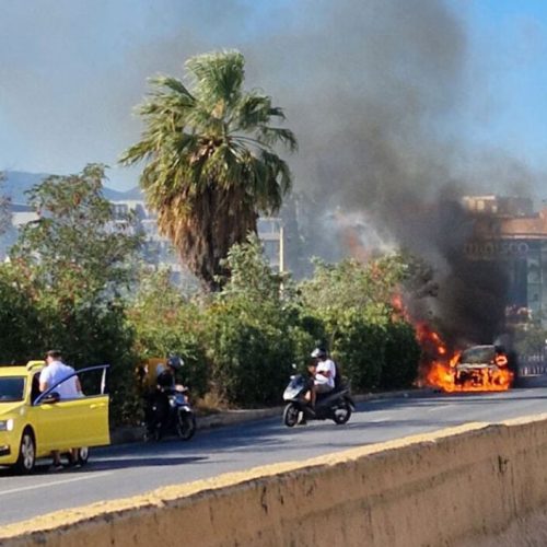 Αυτοκίνητο «τυλίχθηκε» στις φλόγες στη Λεωφόρο Κηφισίας