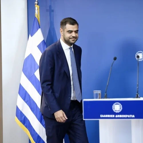 «Καίει» η βενζίνη στα πρατήρια καυσίμων αλλά ανακοινώσεις τέλη Σεπτεμβρίου